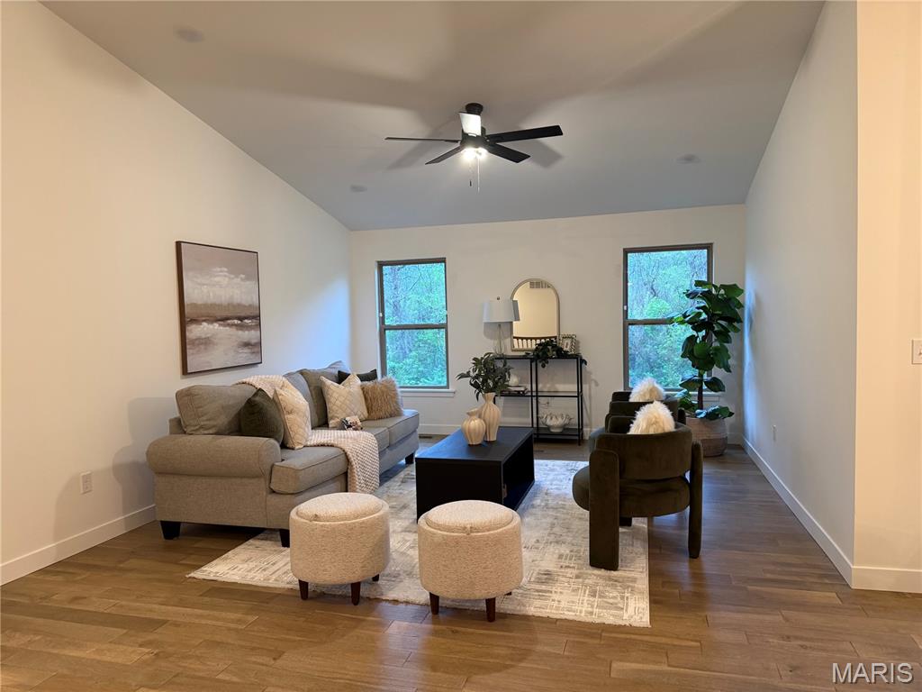 206 Wrigley Field Property Photo 12