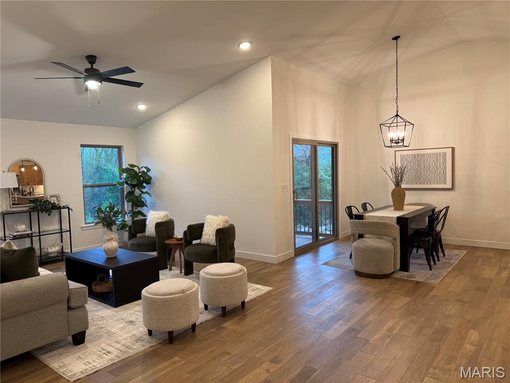 206 Wrigley Field Property Photo 17