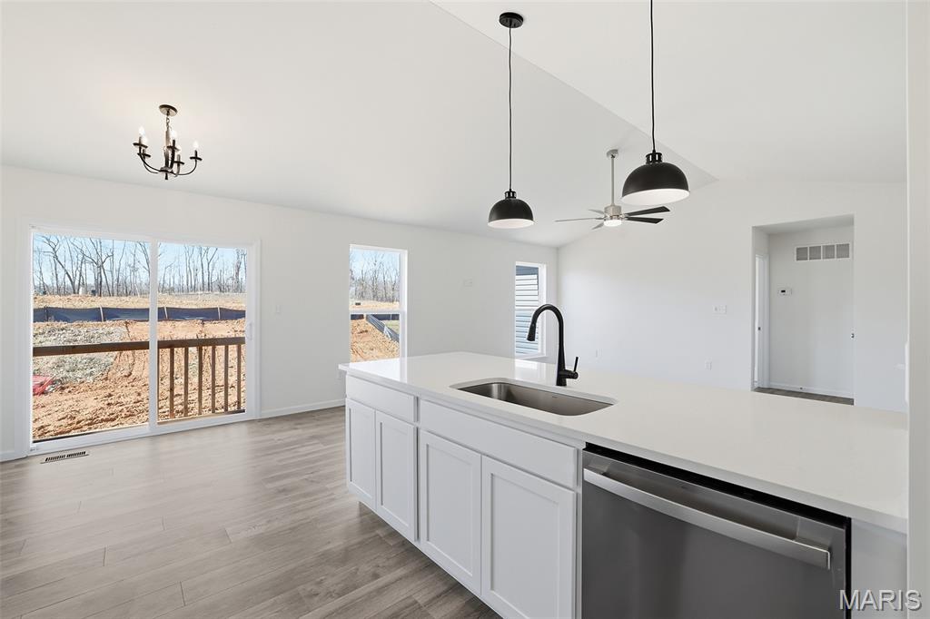 1649 Winding Meadows Drive Property Photo 10