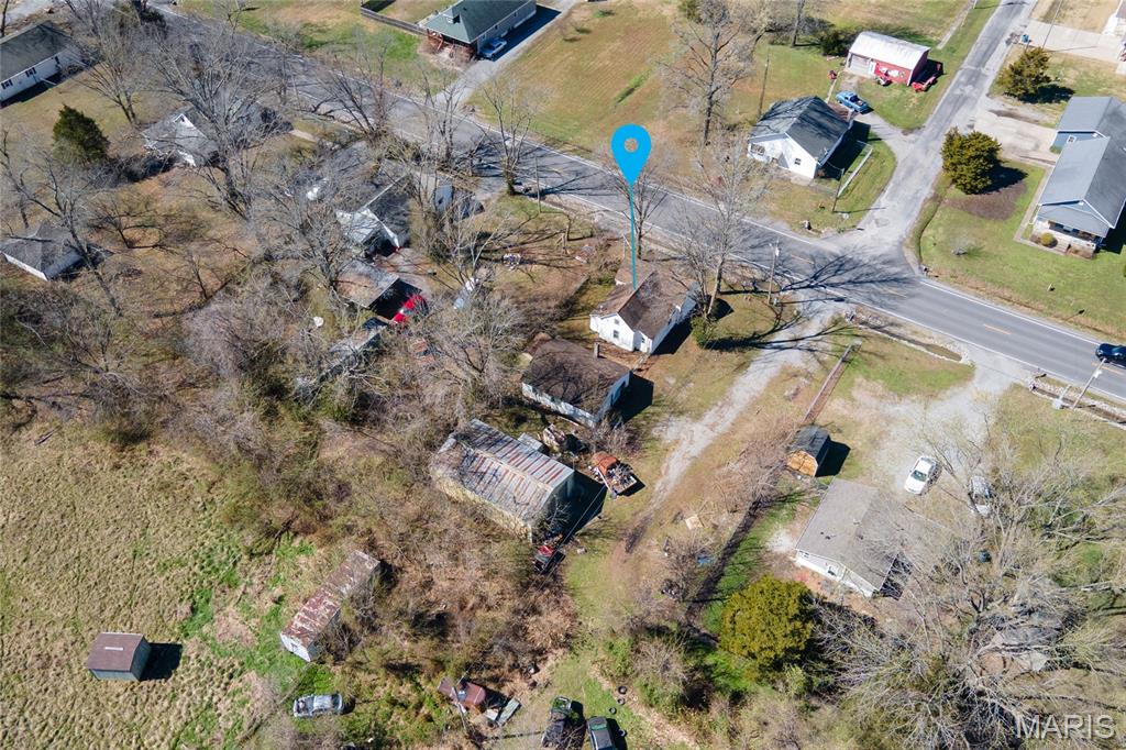 221 N Main Property Photo 5