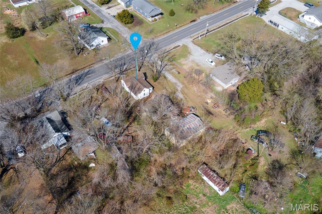 221 N Main Property Photo 6
