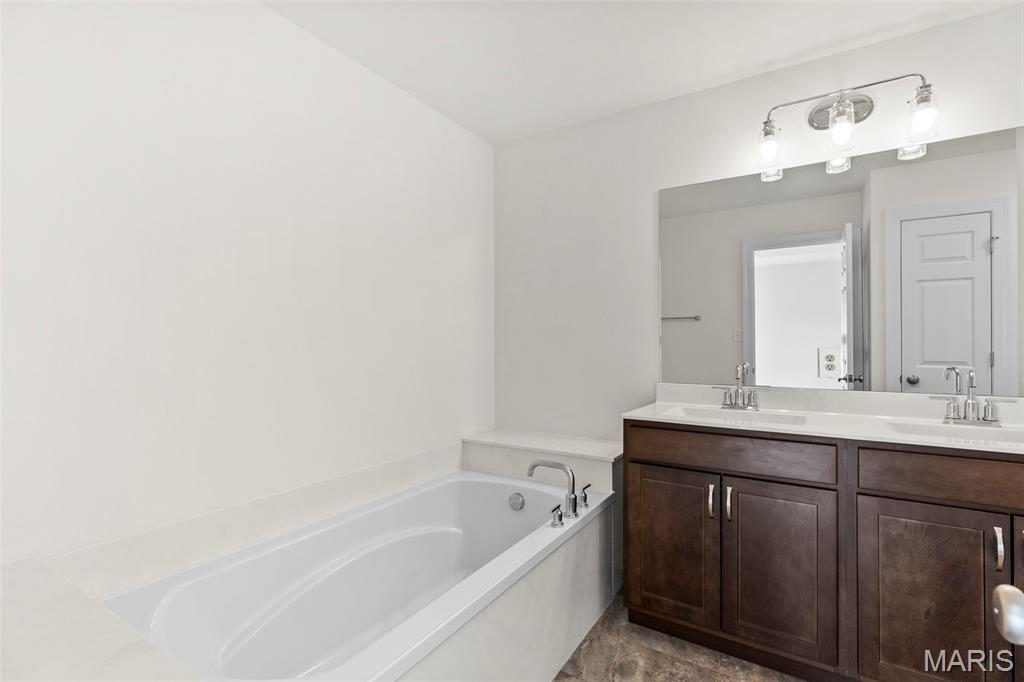1057 Bloomfield Drive Property Photo 24