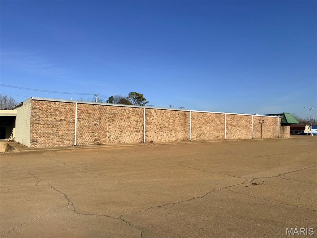 208 Lincoln Drive Property Photo 4