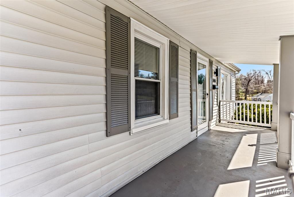 2425 La Salle Drive Property Photo 5