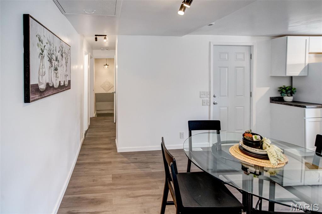 2425 La Salle Drive Property Photo 15