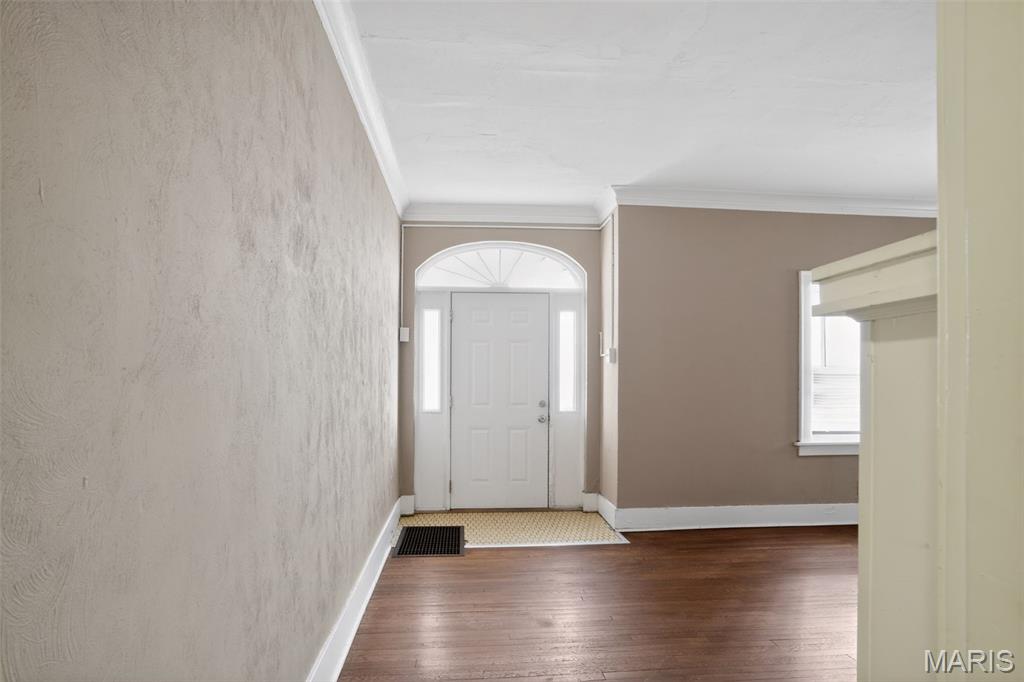 437 S Clark Avenue Property Photo 7