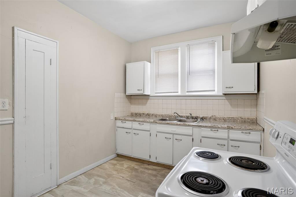437 S Clark Avenue Property Photo 13