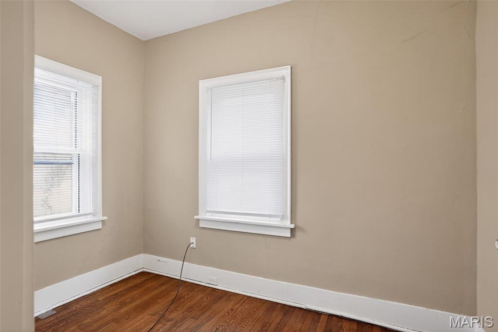 437 S Clark Avenue Property Photo 15