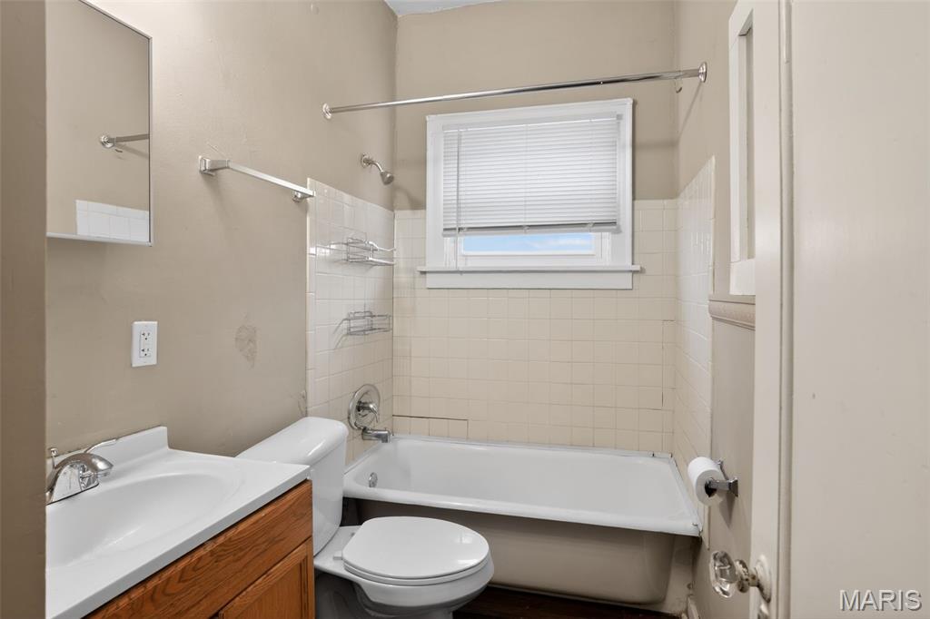 437 S Clark Avenue Property Photo 21