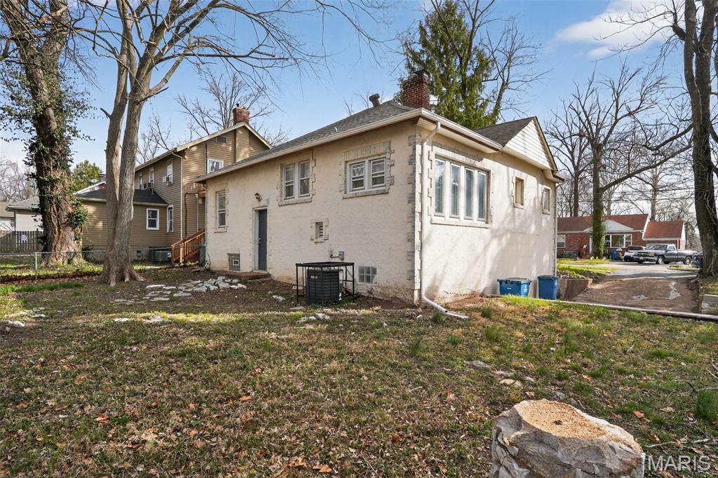 437 S Clark Avenue Property Photo 27