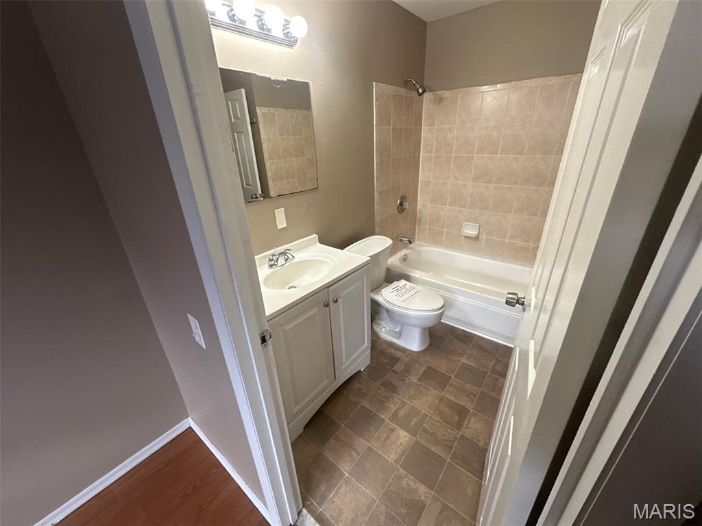 2015 Derhake Road Property Photo 4