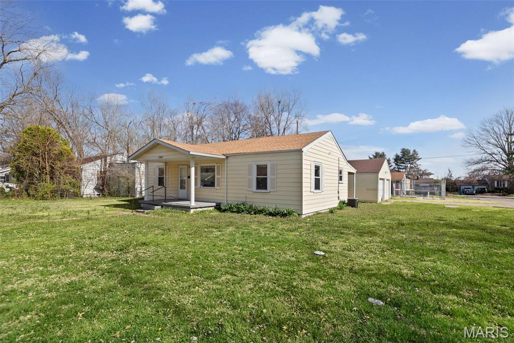 1227 Williams Street Property Photo 3