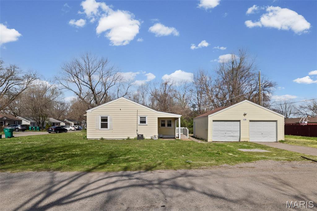 1227 Williams Street Property Photo 4
