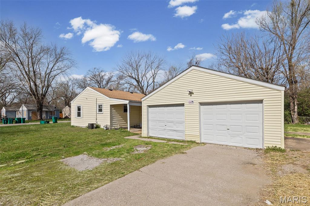 1227 Williams Street Property Photo 5