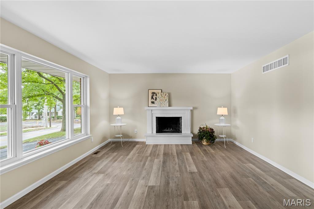 445 Washington Street Property Photo 4