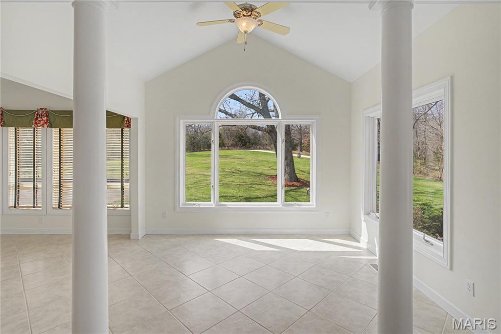 26017392 Property Photo 30