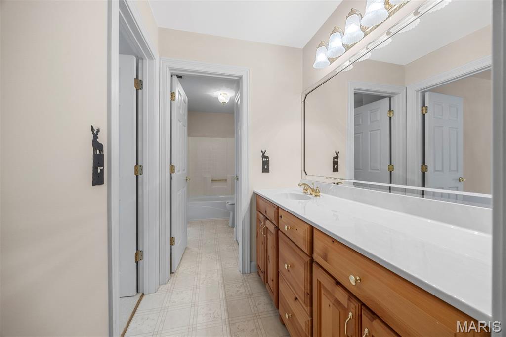 26017392 Property Photo 50