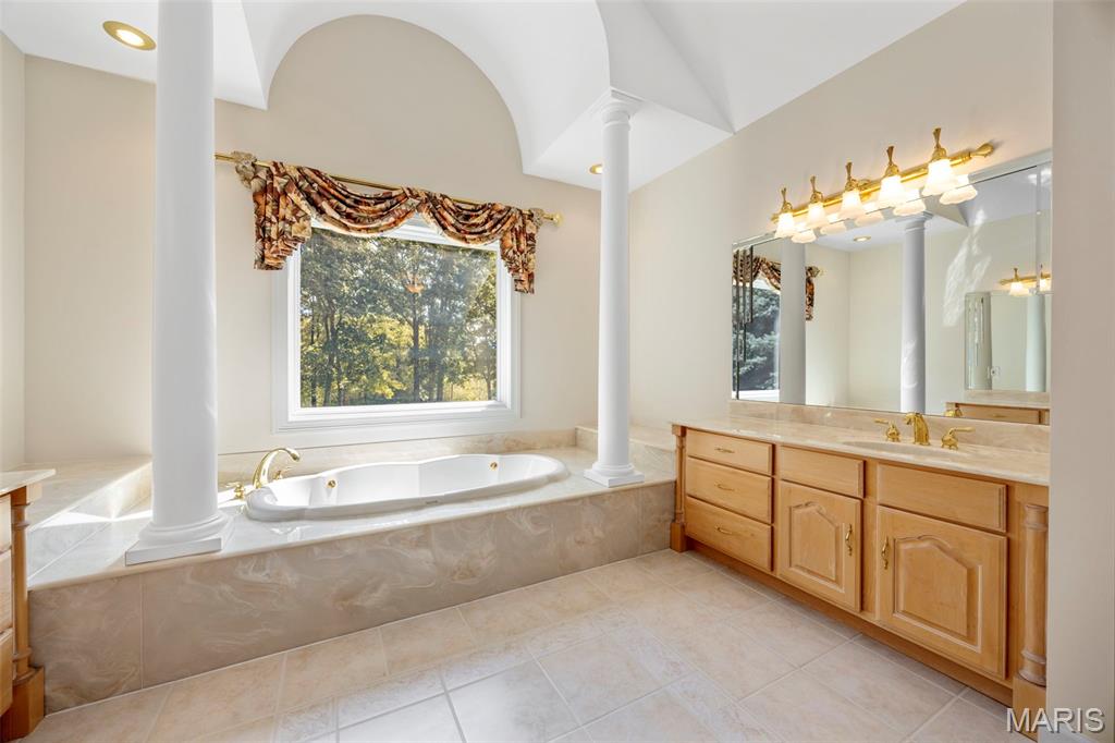 26017392 Property Photo 66