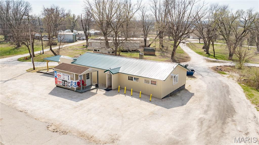 20861 State Highway 100 Property Photo 2