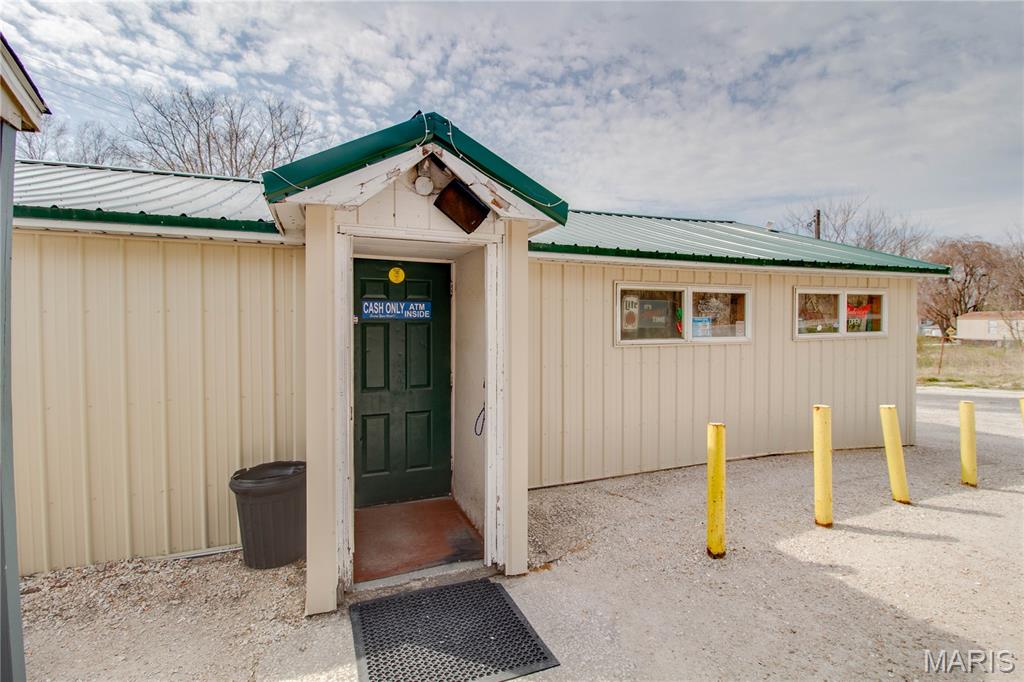 20861 State Highway 100 Property Photo 15