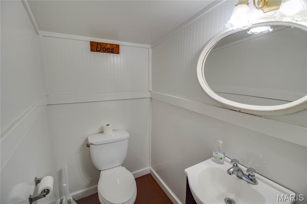 20861 State Highway 100 Property Photo 27