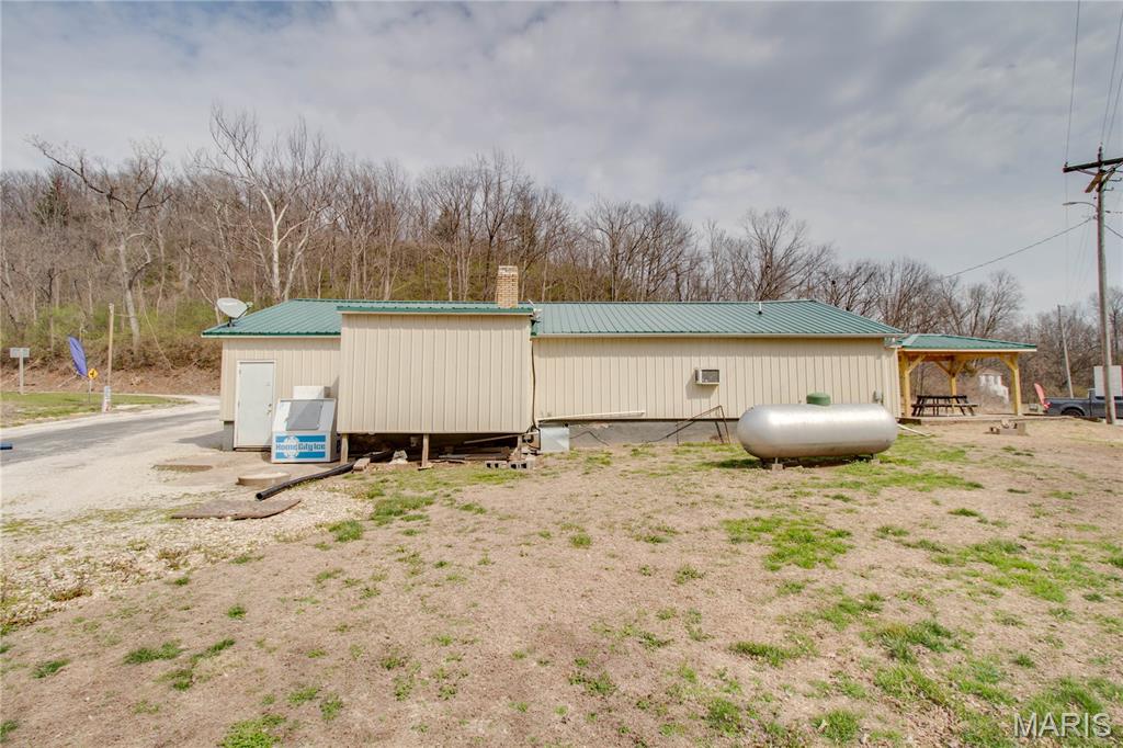 20861 State Highway 100 Property Photo 29