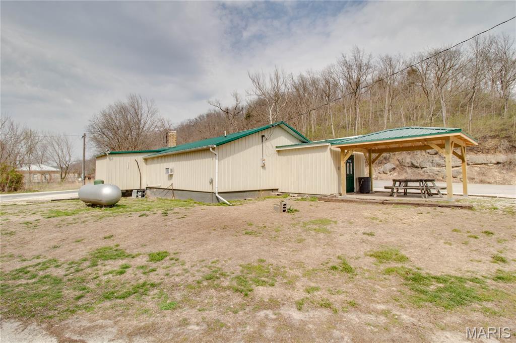 20861 State Highway 100 Property Photo 30