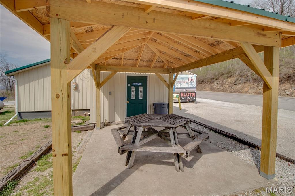 20861 State Highway 100 Property Photo 35