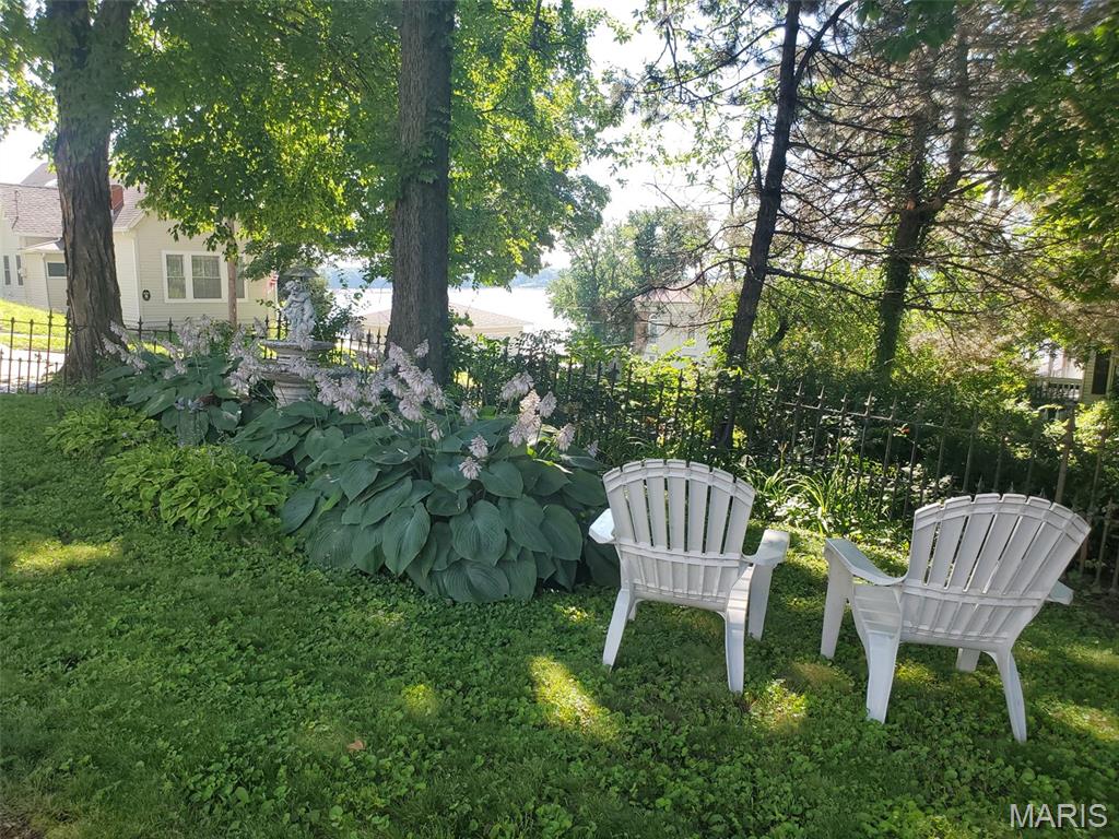 320 N Main Street Property Photo 21