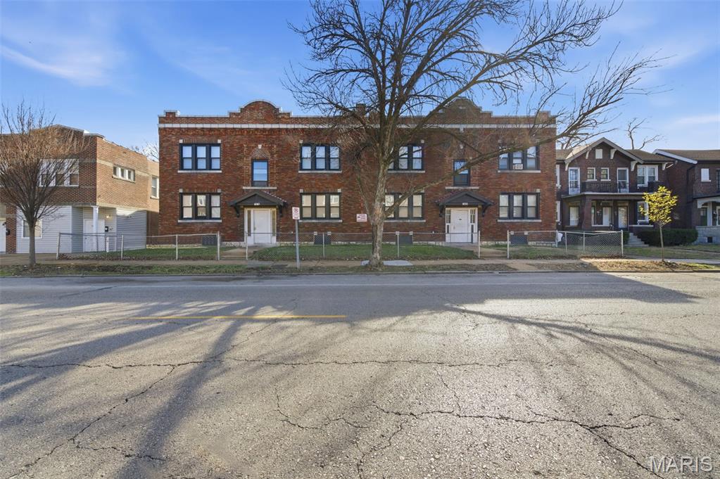 3656 Bates Street Property Photo 1
