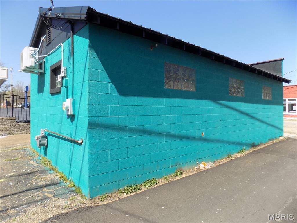 104 E Wayne Street Property Photo 3