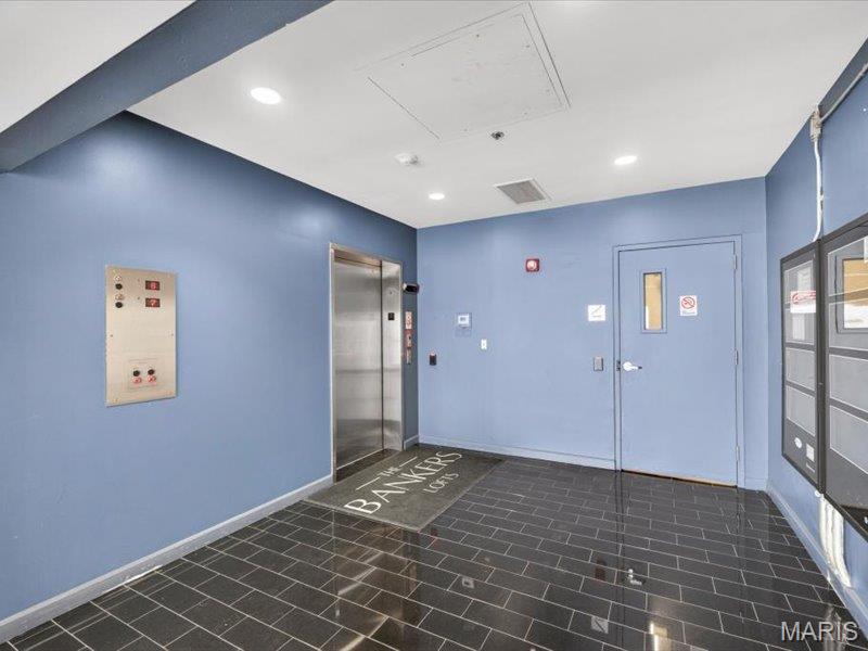 26018342 Property Photo 10