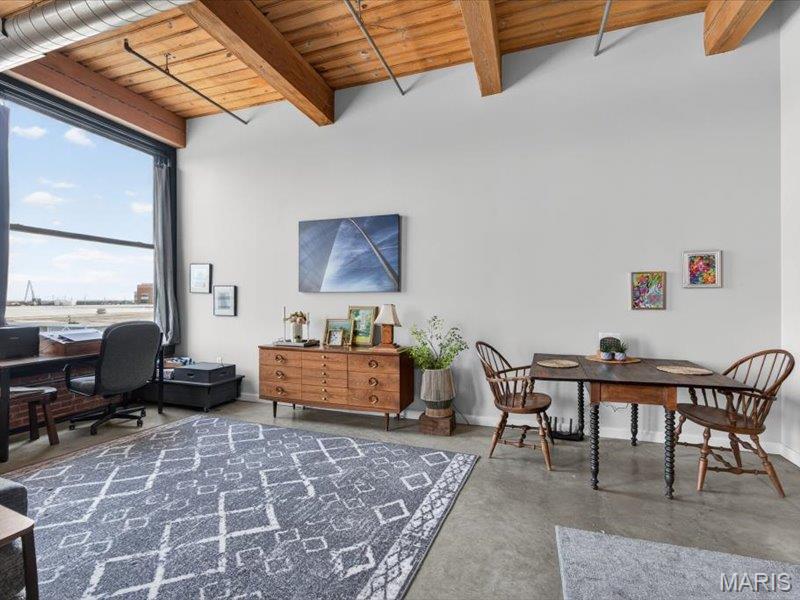 26018342 Property Photo 14
