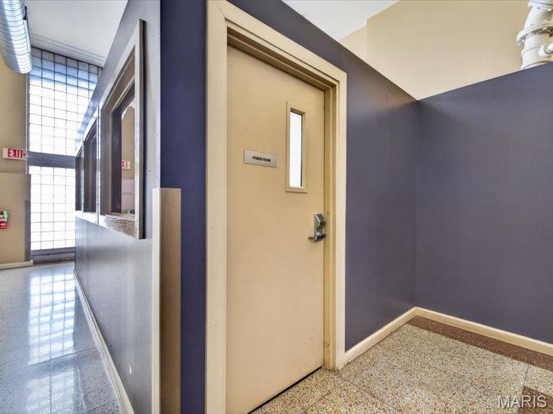 26018342 Property Photo 38