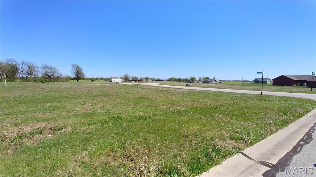 16743 Ashland Court Property Photo 2