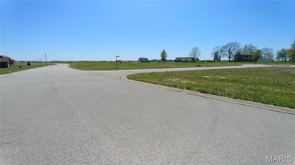 16743 Ashland Court Property Photo 3