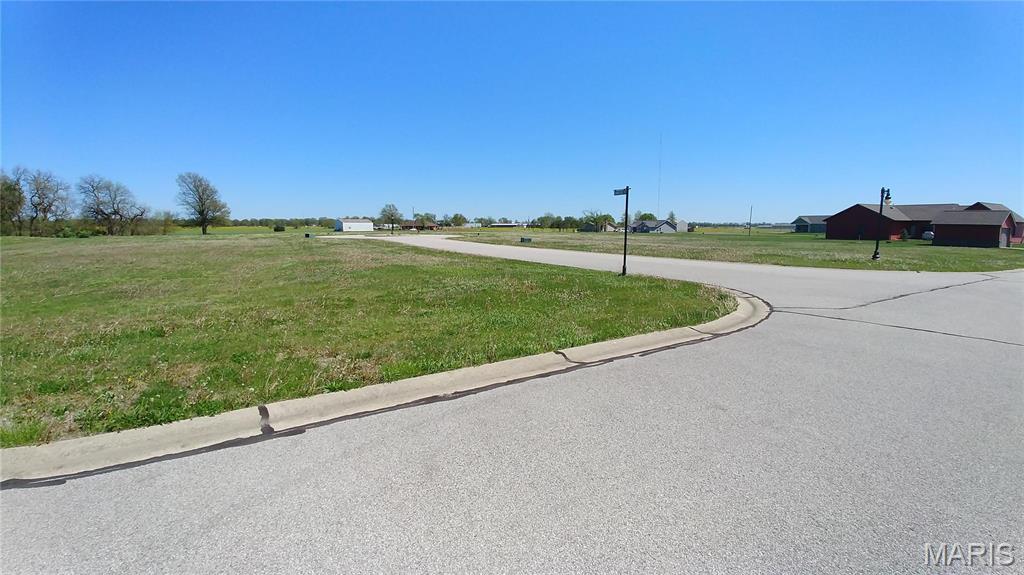 16743 Ashland Court Property Photo 4