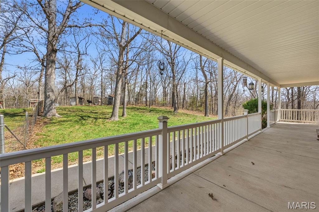 724 River Trails Road Property Photo 3