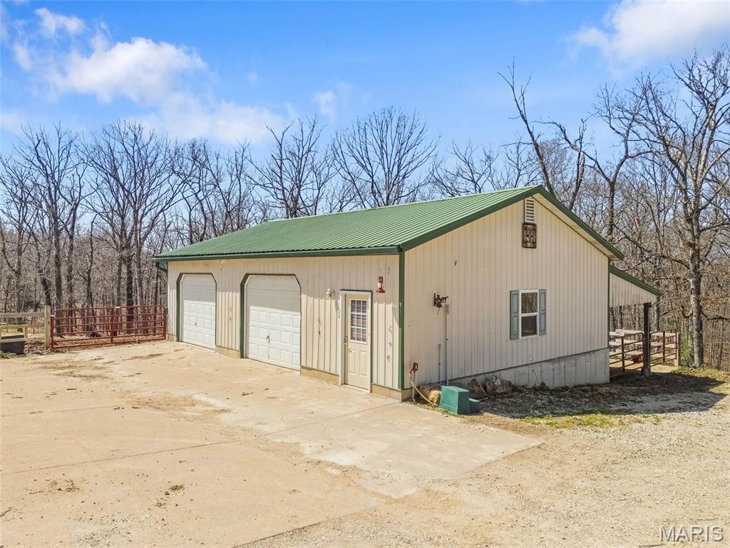 724 River Trails Road Property Photo 5