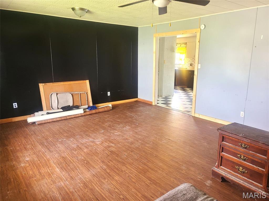 513 S Allen Street Property Photo 4