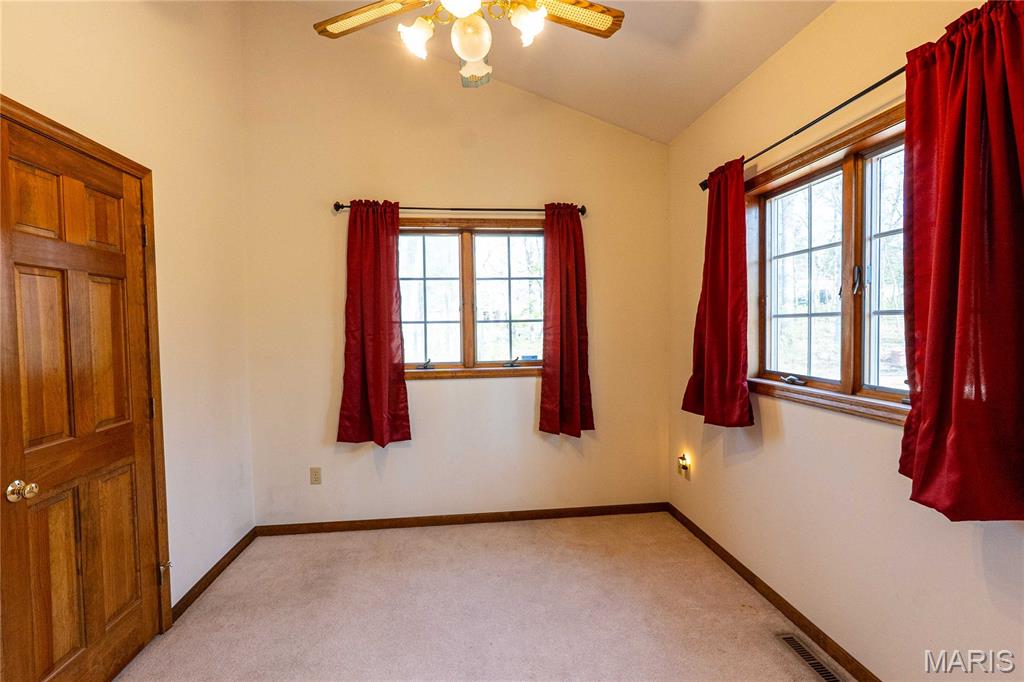 900 Country Lane Property Photo 23