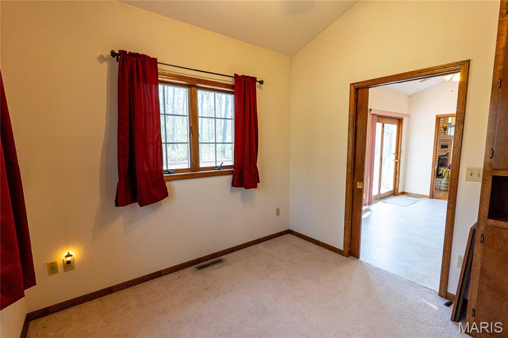900 Country Lane Property Photo 24