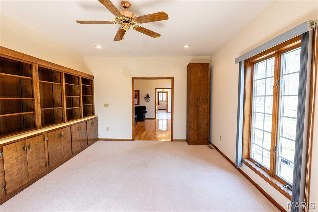 900 Country Lane Property Photo 32