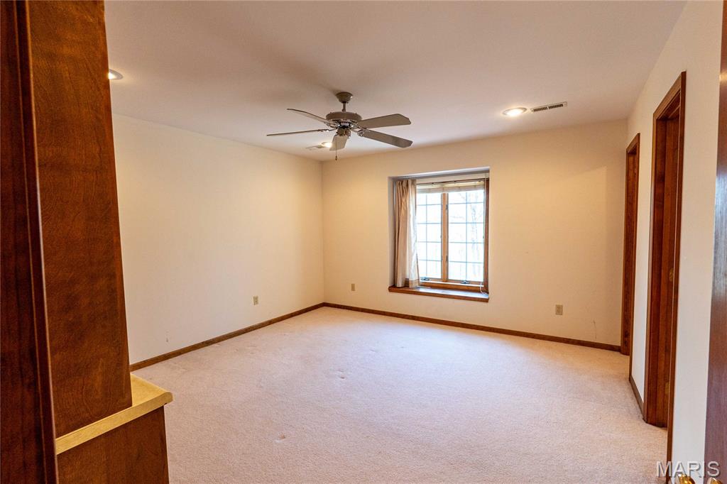 900 Country Lane Property Photo 33