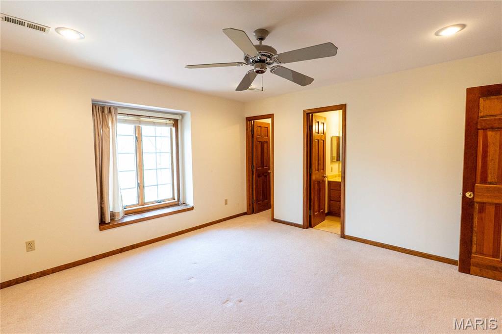 900 Country Lane Property Photo 34
