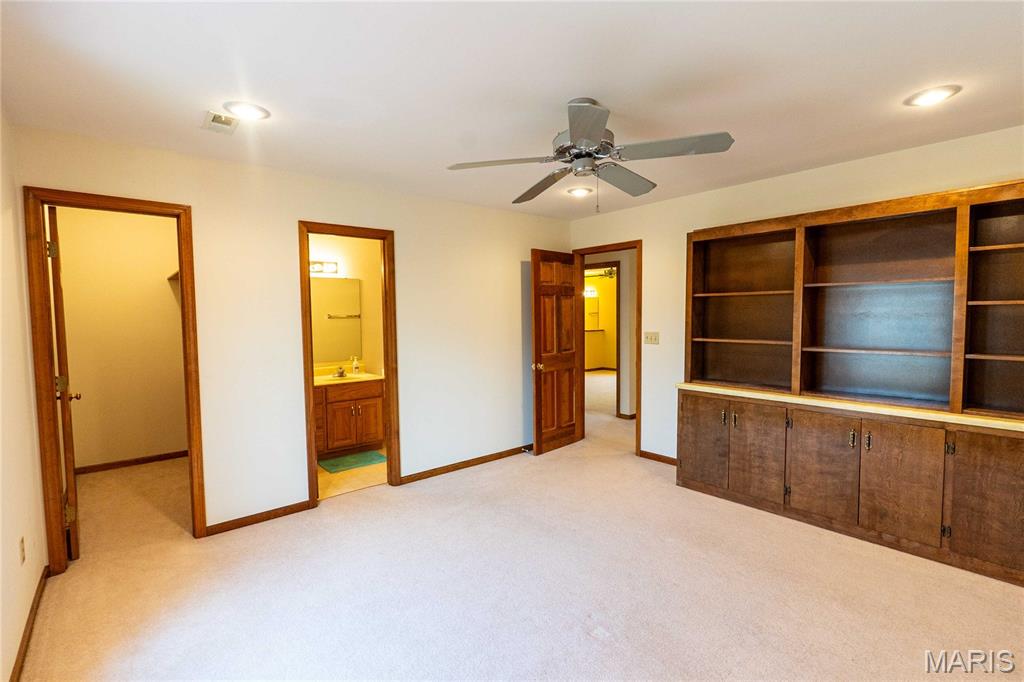 900 Country Lane Property Photo 35