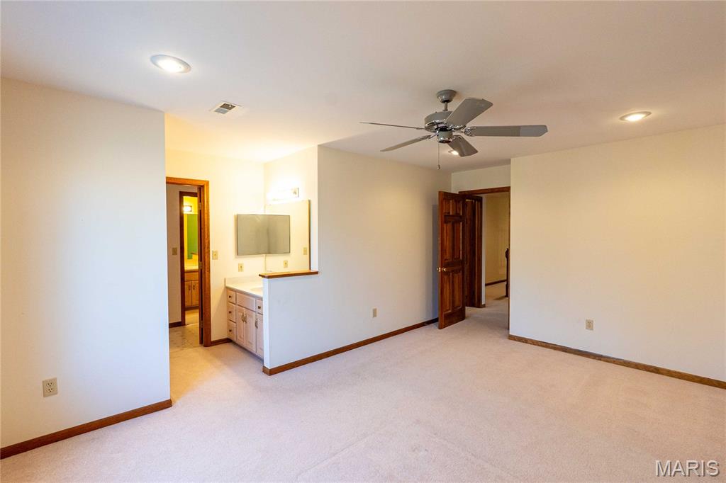 900 Country Lane Property Photo 43