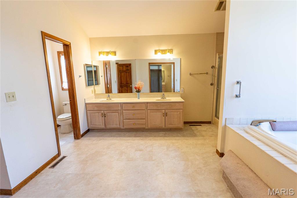 900 Country Lane Property Photo 64