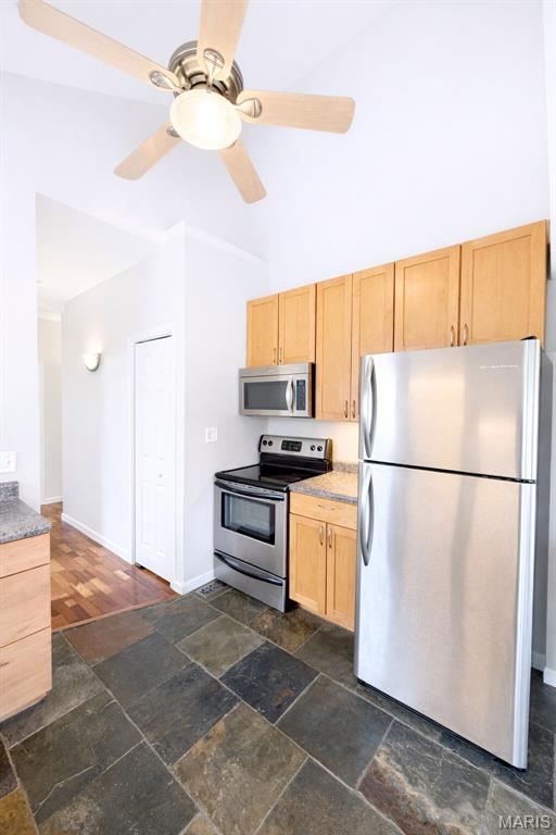 7615 Folk Avenue Property Photo 6