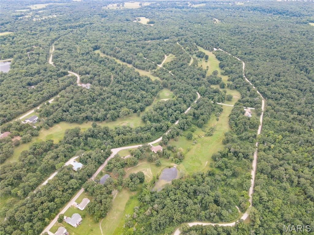 +/- 69 Judy Circle Property Photo 6